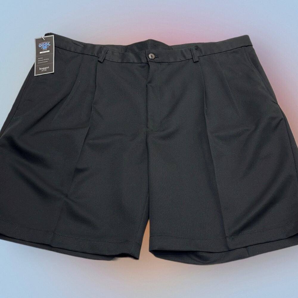 HAGGAR Men’s 42 Black Pleated Shorts